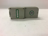 Allen-Bradley 42MRU-5200 Photoswtich 120 Vac Series 5000 Quick Disconnect