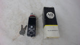 ALLEN BRADLEY, 800MR-H48BB, SMALL ROUND 2 POSITION KEYED SWITCH, WITH 2 KEYS