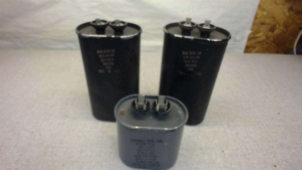 Lot Of 3  Capacitors,2 Each 014 0033 00 --1 Each Cornell Ktsf44P156Qpl