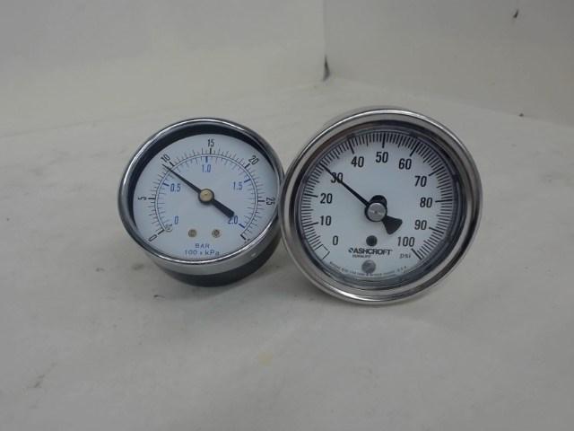 Lot Of 2 Pneumatic Gauges, 1 Each 0-30Psi, 1 Each 0-100Psi