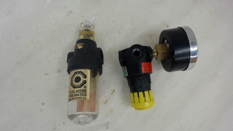 LOT OF 2, 1 EACH 1/4" PIPE OILIER, 1 EACH SPEEDAIRE 6ZC33A REGULATOR WITH GAUGE