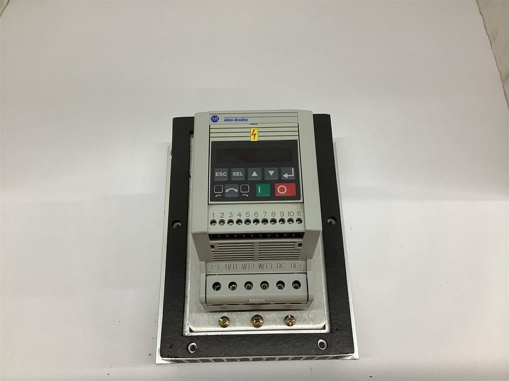 Allen-Bradley 160-BA02PSF1 Ac Drive .75 HP 3 Phase