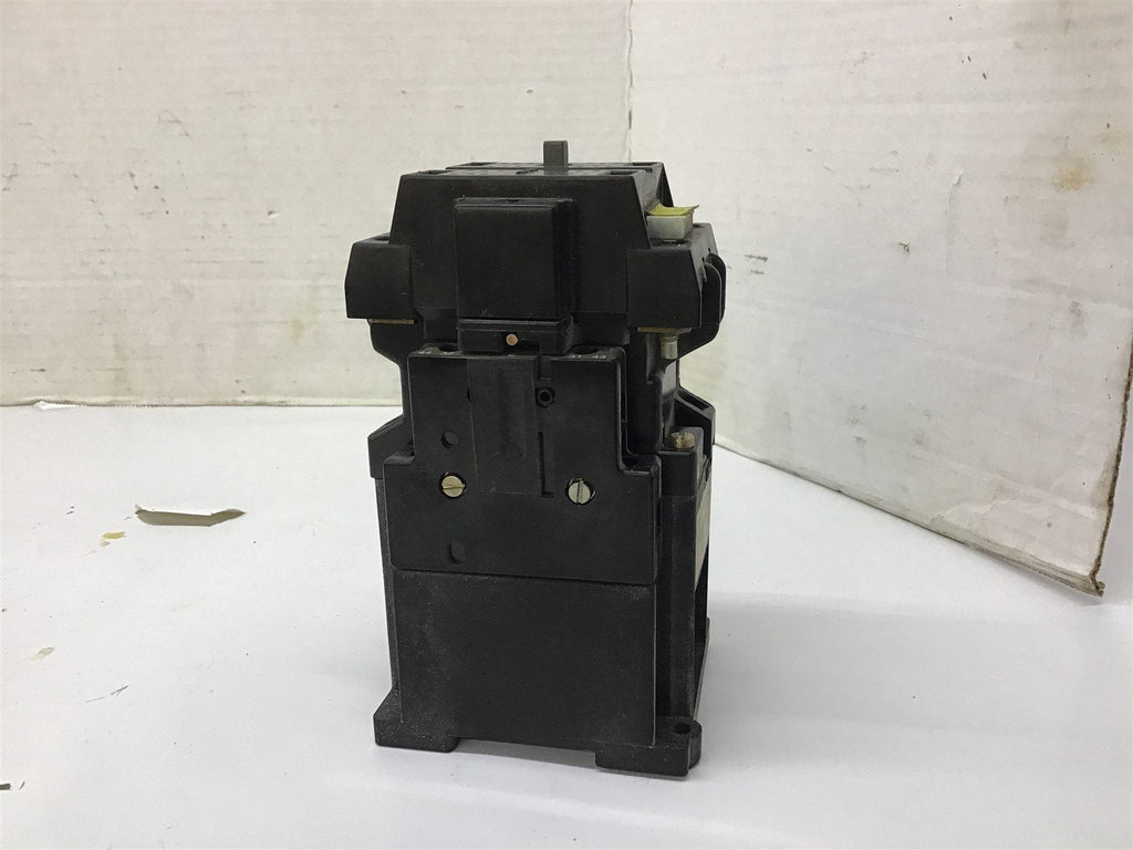 Siemens 3TC44 17-0A 600V 24VDC Contactor