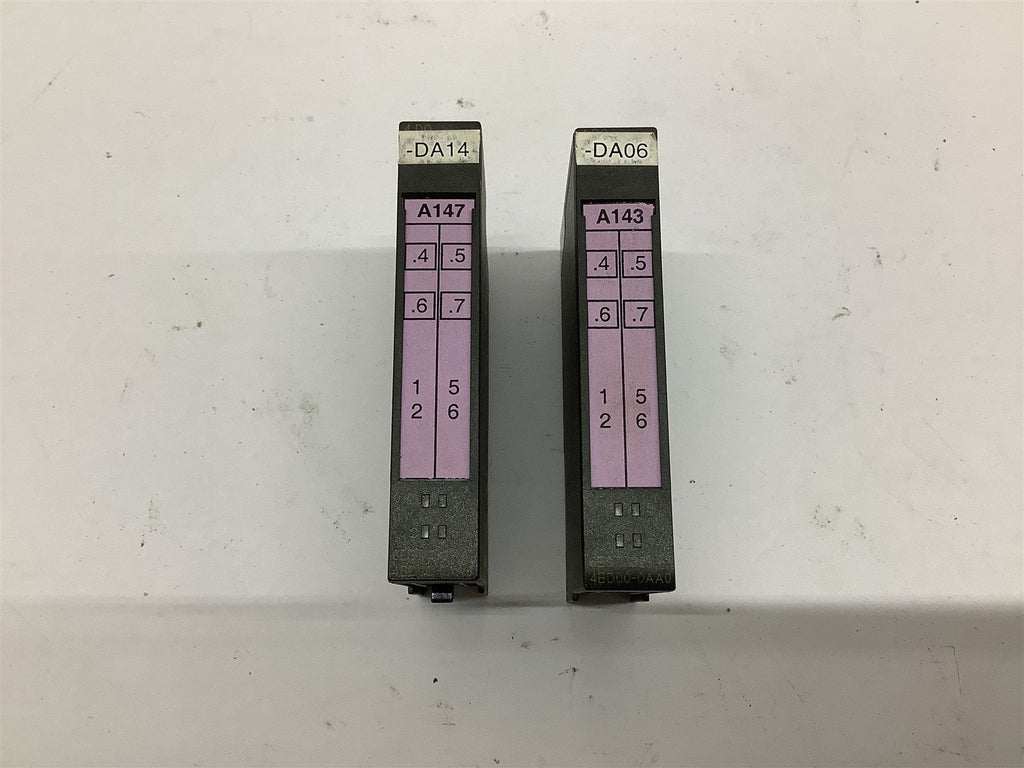 Siemens 6ES7 132-4BD00-0AA0 OPutput Module Lot Of 2