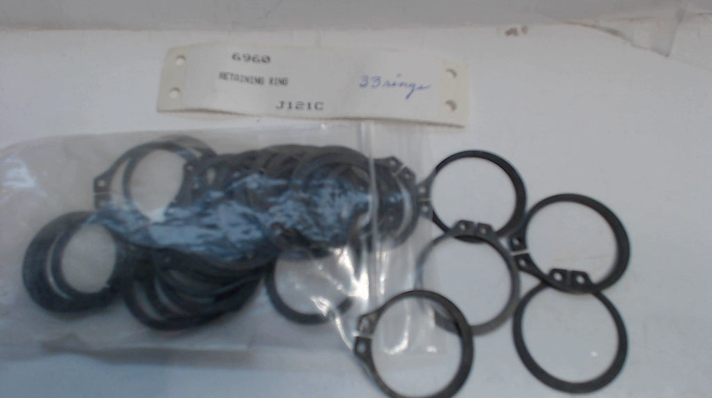 33  Retaining Rings   J121C  -  New