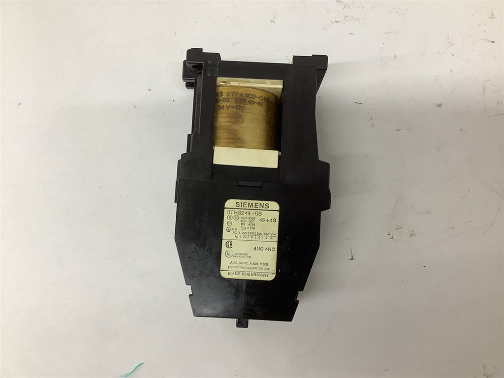 Siemens 3TH8244-0B Contactor 660 V 2 A Coil