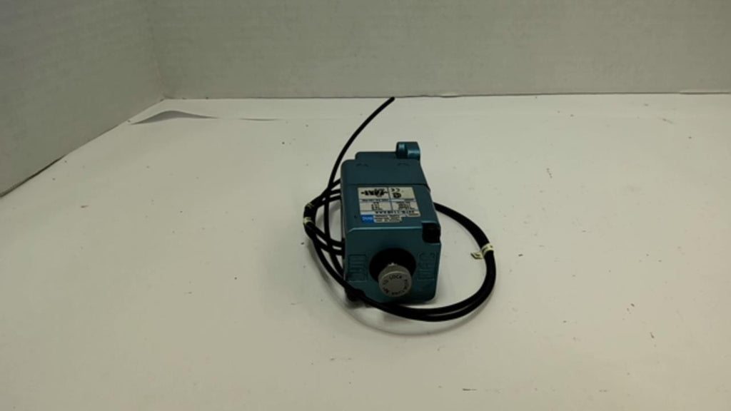 Mac 257B114BAAA Solenoid Valve 120 Volt 15 Amps 150 PSI BME Bearings and Surplus