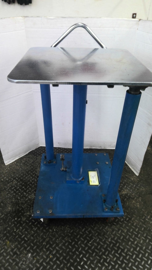 Zoro Select HT-05-1818A Hydraulic Lift Table Capacity 500lbs