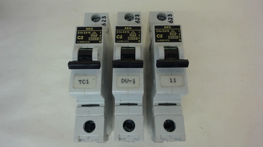 LOT OF 3 --- AEG ELFA E81S MINIATURE CIRCUIT BREAKER, C2, 1 POLE, 240/415 V