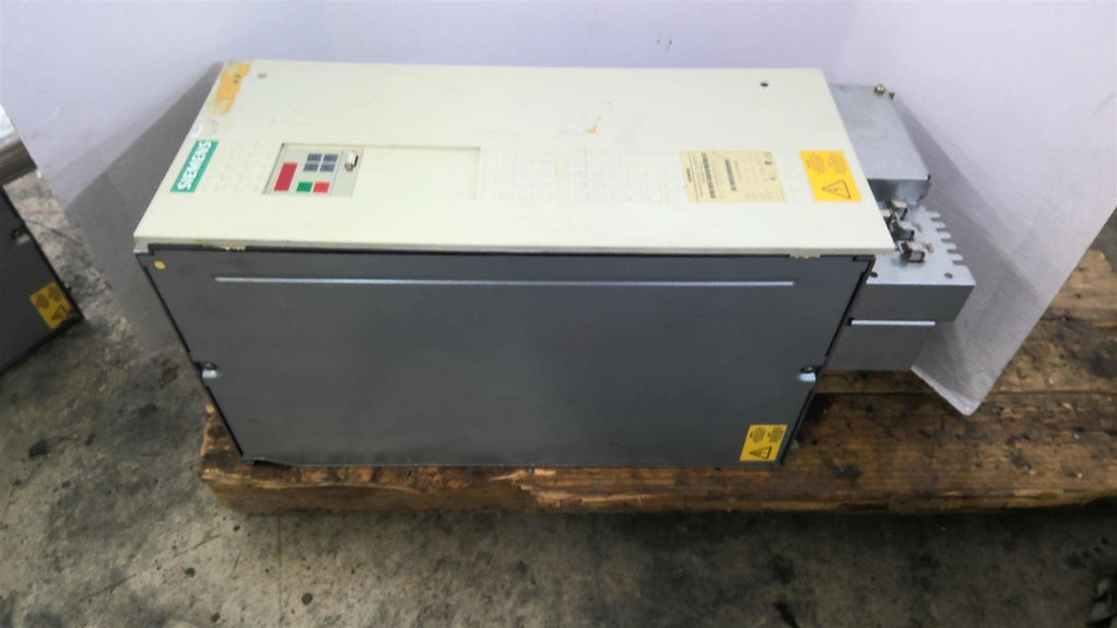 Siemens 6SE7026-0TD51-Z DC Inverter 480 Volts 702 Amps