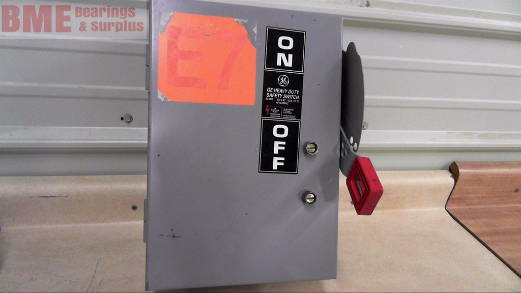 GE THN3361J 30 AMP 600 V AC  SAFETY SWITCH MAX HP 30