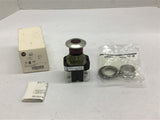 Allen Bradley Push Button 800TFXNQ10RA7 Type 4 13 Red Cap 120V 3 Position