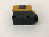 Omron E3A2-R3M4T Photoelectric Switch