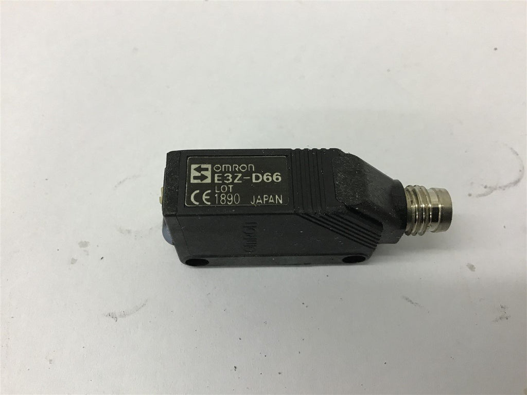 Omron E3Z-D66 Photoelectric Sensor