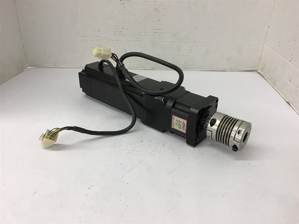 Yaskawa SGM-03L3B4CL 300 Watt Servo Motor 100 V 3000 Rpm 3.7 Amp