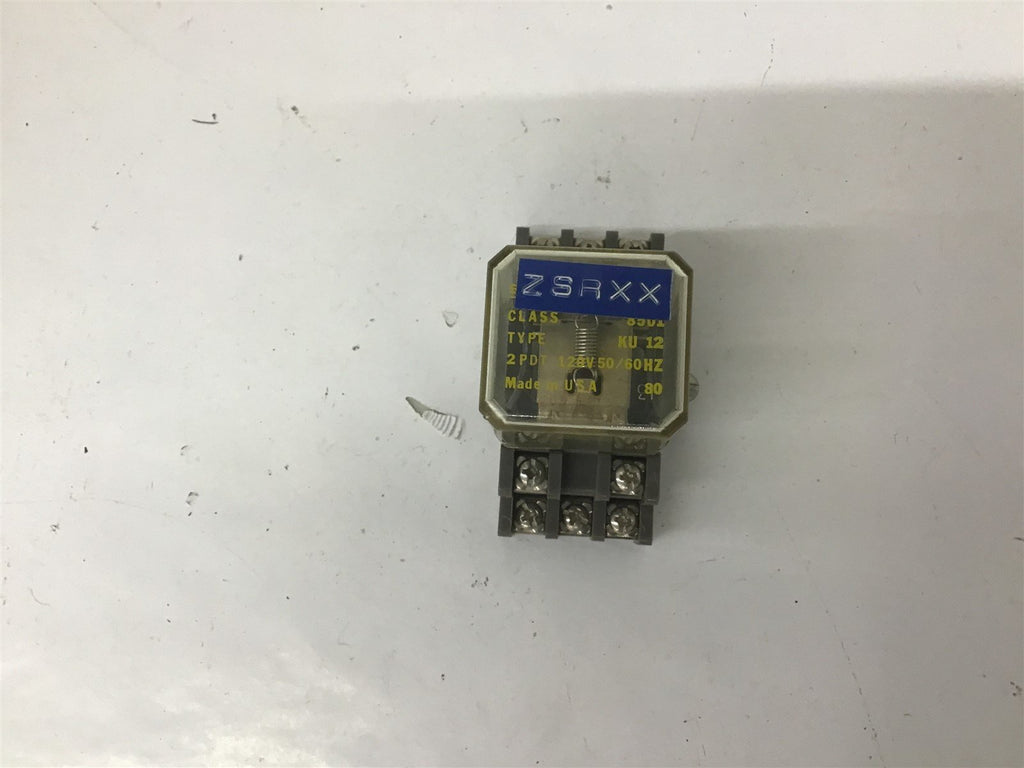 Square D Relay 8501 KU12 W/ Base 8501