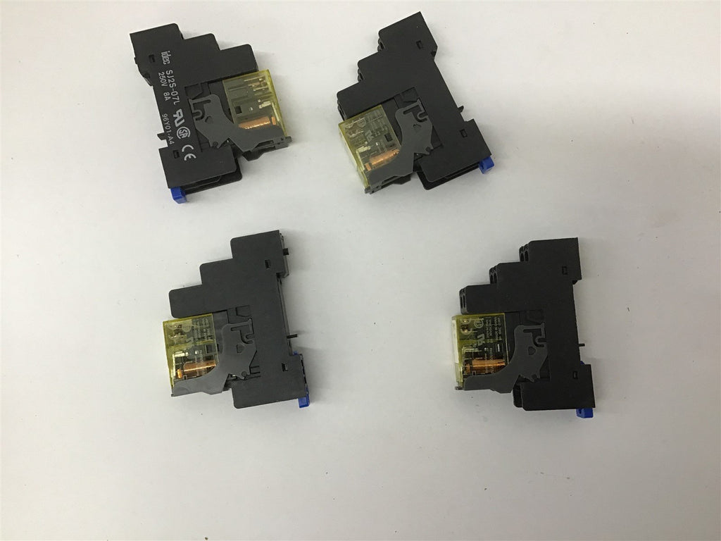 IDEC RJ2S-CL Relay W/ SJ2S-07L Lot Of 4