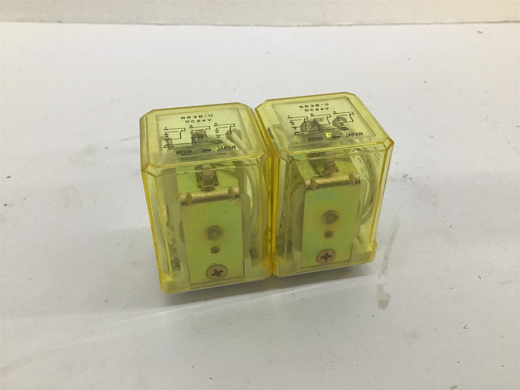 IDEC RR3B-U Relay Lot Of 2