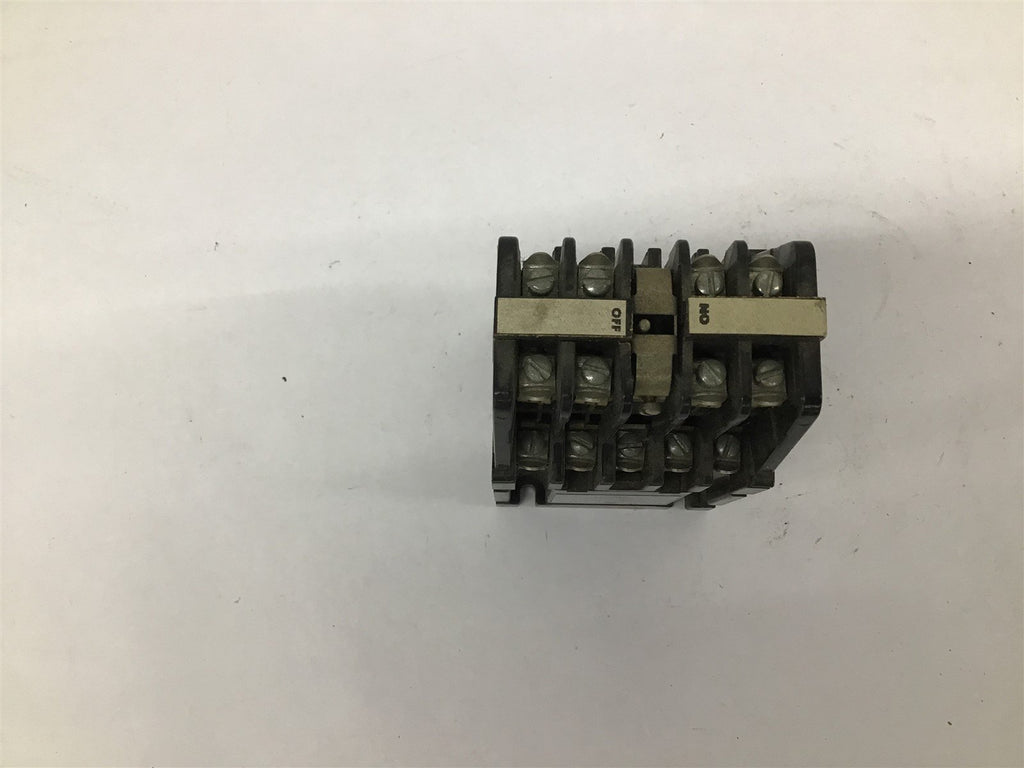 General Electric CR120AD04041AA 300V AC 10A Max 125V DC