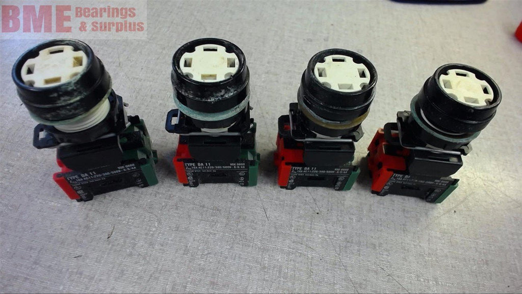 LOT OF 4 SQUARE D  PUSH BUTTONS WITH DA11 CONTACT BLOCK, 16 AMP, 220/380/500V