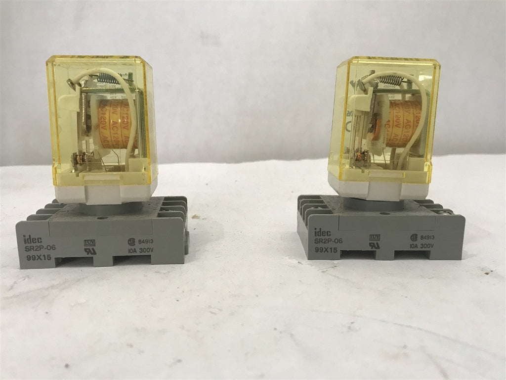 IDEC RR2P-U AC24V RELAY WITH SRRP-06 BASE LOT OF 2